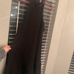 It’s black dress🎈